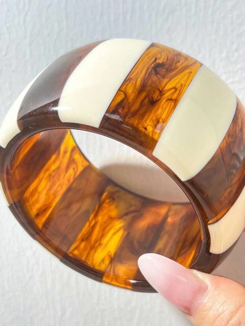 Chunky Brown & Cream Resin Bangle Bracelet